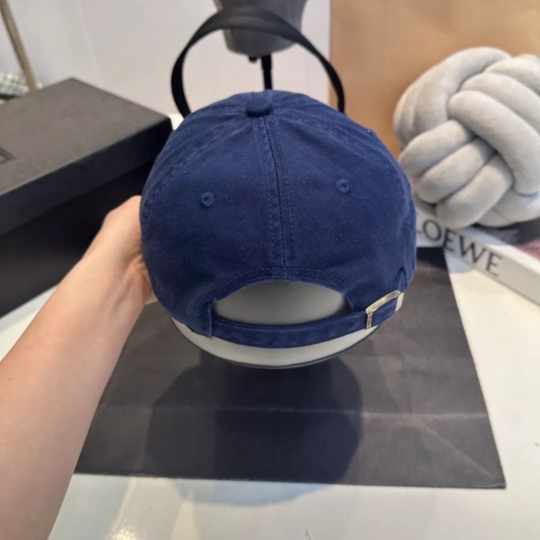 P60 BALENCIAGA🆕2025 spring new personalized baseball cap, high quality and great breathability, suitable for all seasons
