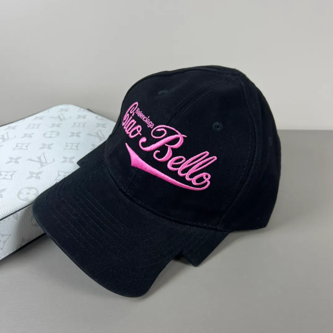 60💰BALENCIAGA Balenciaga’s new logo baseball cap, cool colors, different styles for men and women, the first batch will be shipped first! A must-buy for Paris fans!