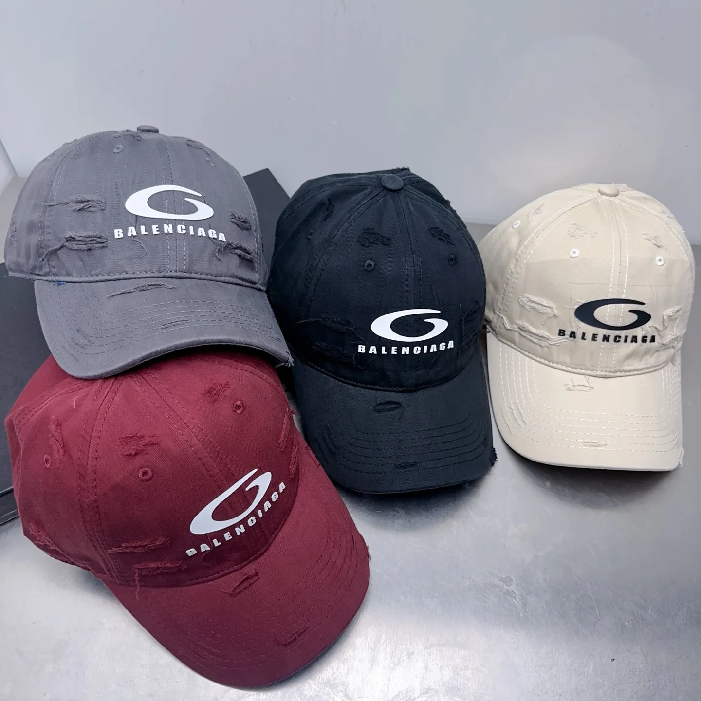 Private message for price inquiry! Balenciaga ripped baseball cap
