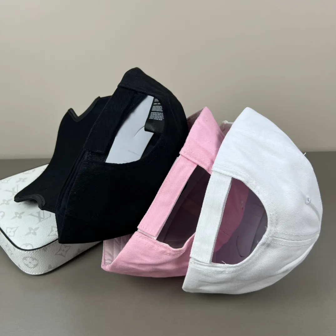 60💰BALENCIAGA Balenciaga’s new logo baseball cap, cool colors, different styles for men and women, the first batch will be shipped first! A must-buy for Paris fans!
