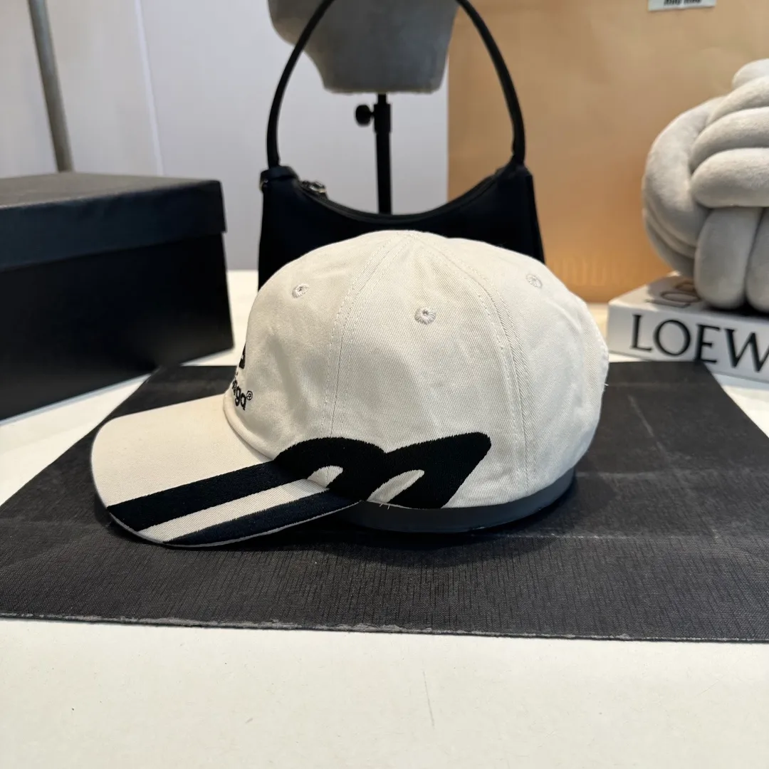 P60 Balenclaga official website new product Balenciaga new baseball cap ready for delivery in seconds🧢Simple, fashionable, super invincible and beautiful hat! Couple style!