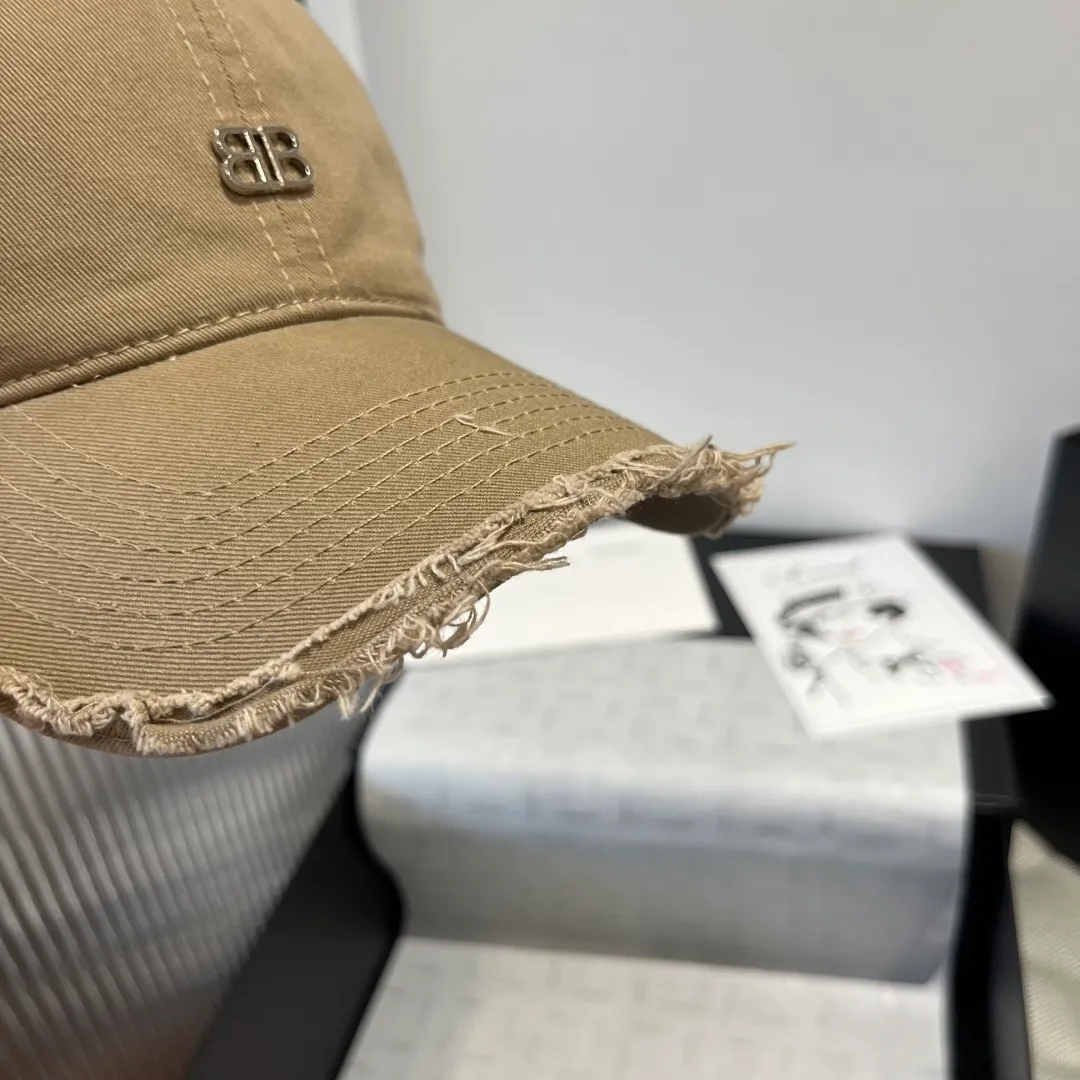 💰70¥ Balenciaga new peaked cap, head circumference 57cm