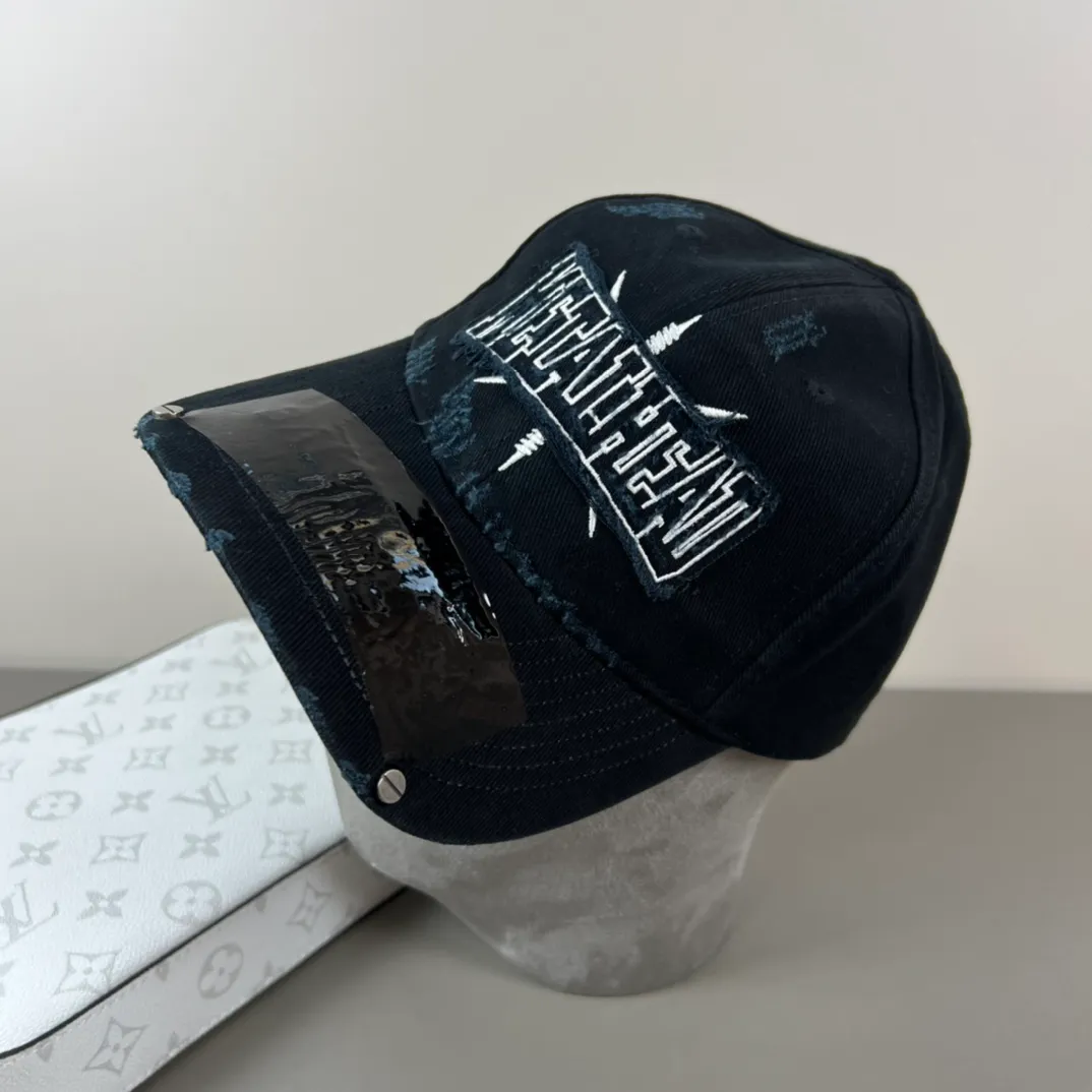 60💰BALENCIAGA Balenciaga’s new logo baseball cap, cool colors, different styles for men and women, the first batch will be shipped first! A must-buy for Paris fans!