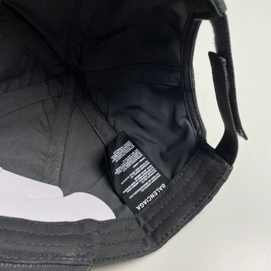 P90 BALENCIAGA Balenciaga's new embroidered logo baseball cap, cool colors, different styles for men and women, the first batch will be shipped first! A must-buy for Paris fans!