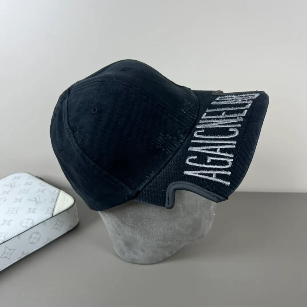 60💰BALENCIAGA Balenciaga’s new logo baseball cap, cool colors, different styles for men and women, the first batch will be shipped first! A must-buy for Paris fans!