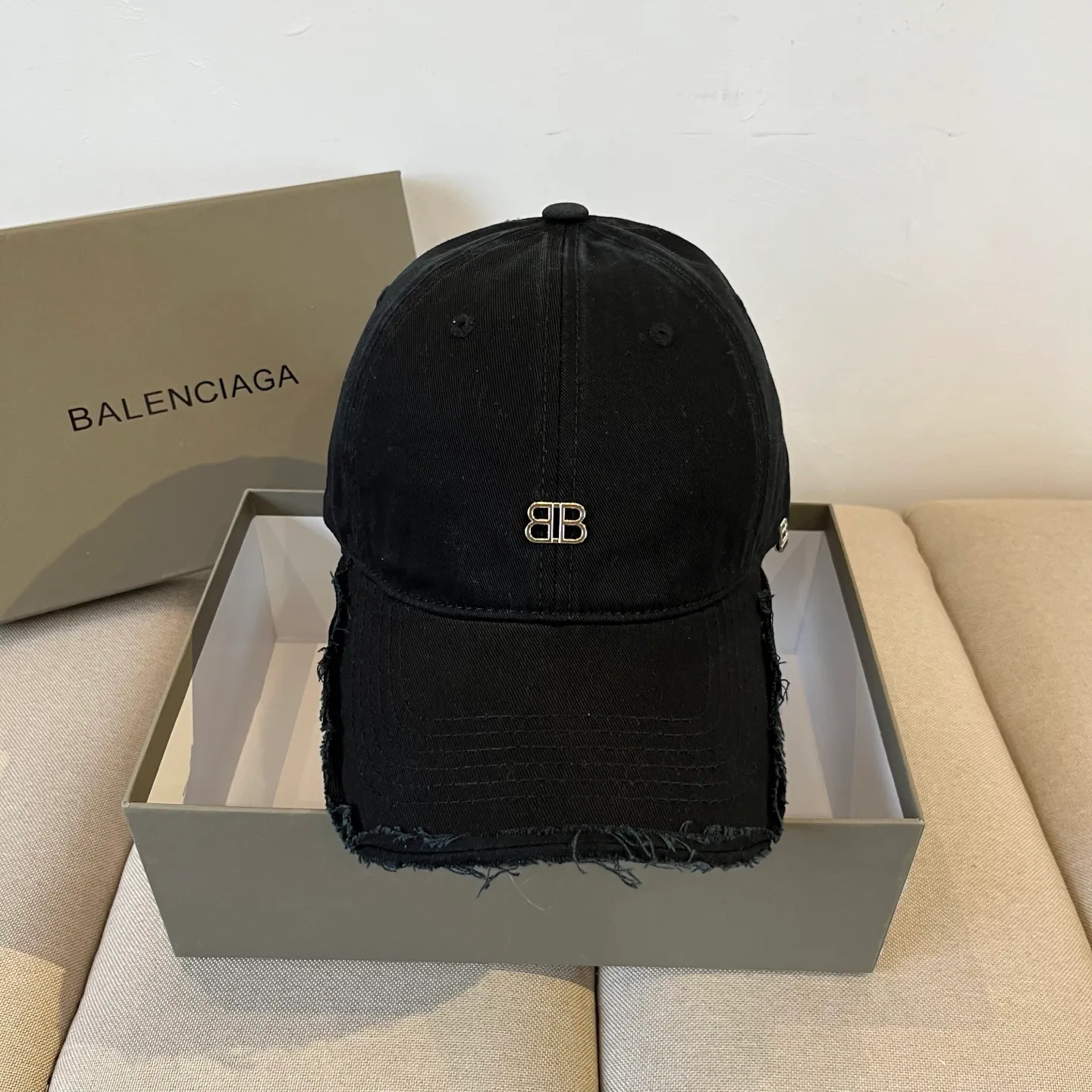 P60💰BALENCIAGA new logo baseball cap, cool colors, different styles for men and women, the first batch will be shipped first! A must-buy for Paris fans!