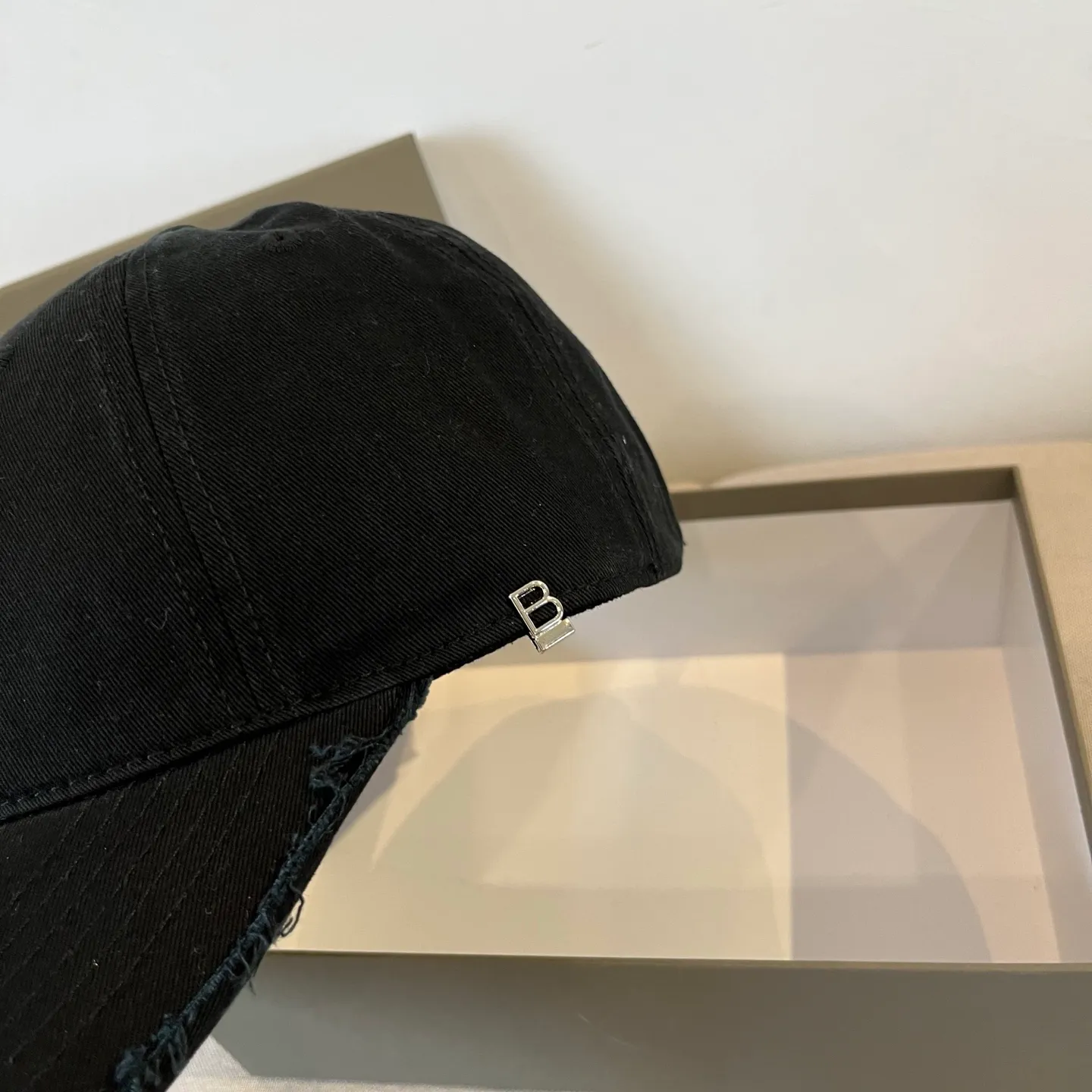 P60💰BALENCIAGA new logo baseball cap, cool colors, different styles for men and women, the first batch will be shipped first! A must-buy for Paris fans!