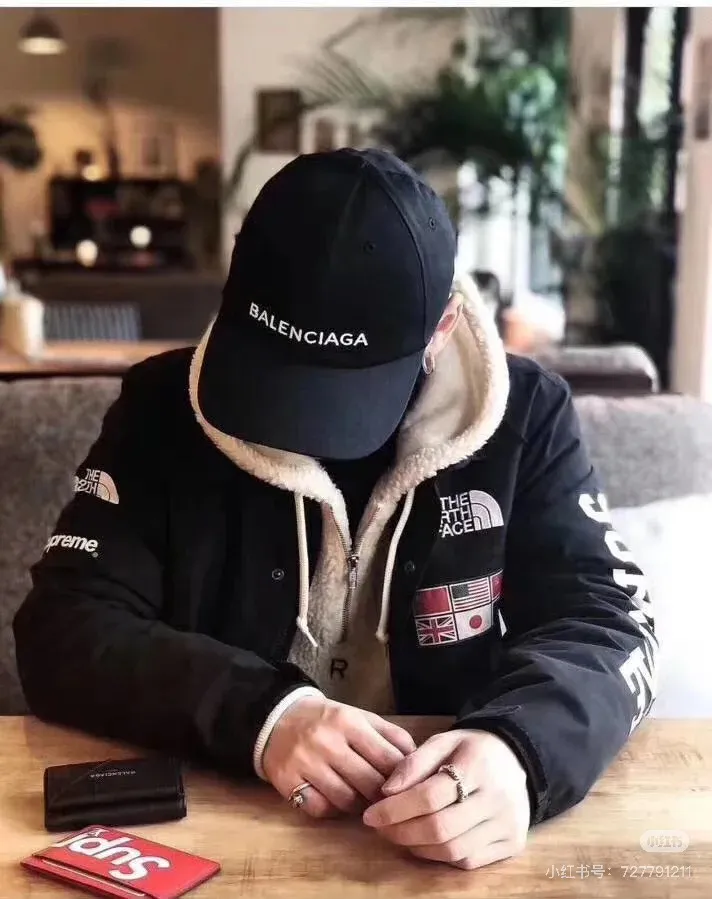 Classic Balenciaga baseball cap