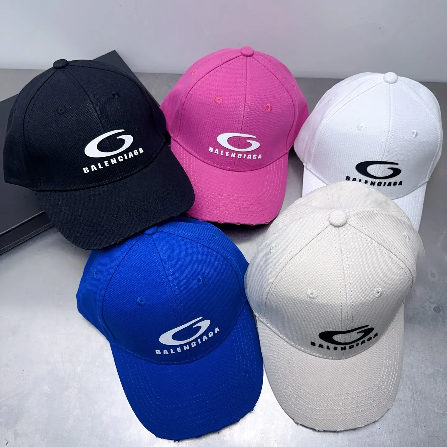 Hard top hole Balenciaga baseball cap