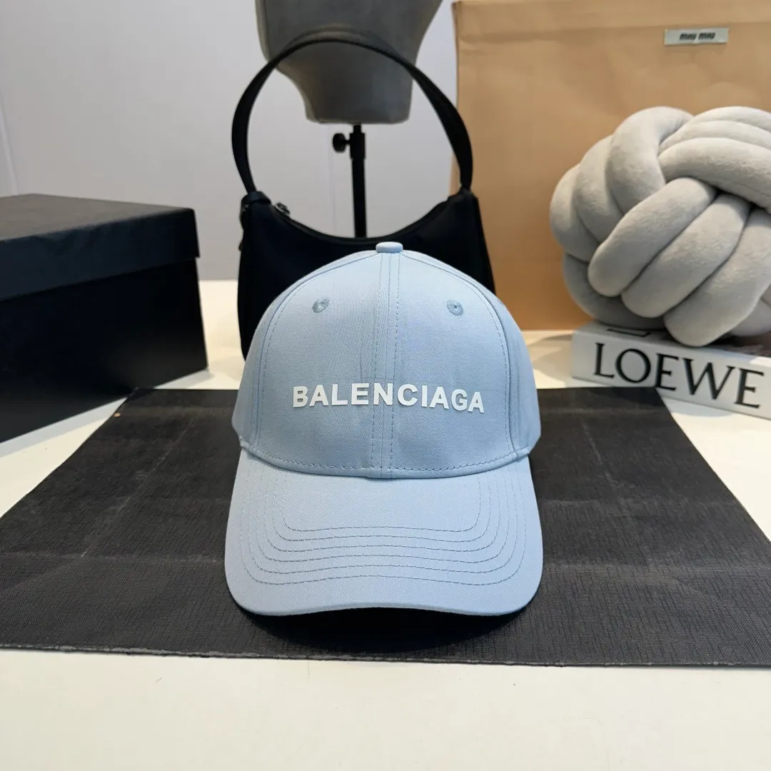 P56 BALENCIAGA Balenciaga's new embroidered logo baseball cap, cool colors, different styles for men and women, the first batch will be shipped first! A must-buy for Paris fans!