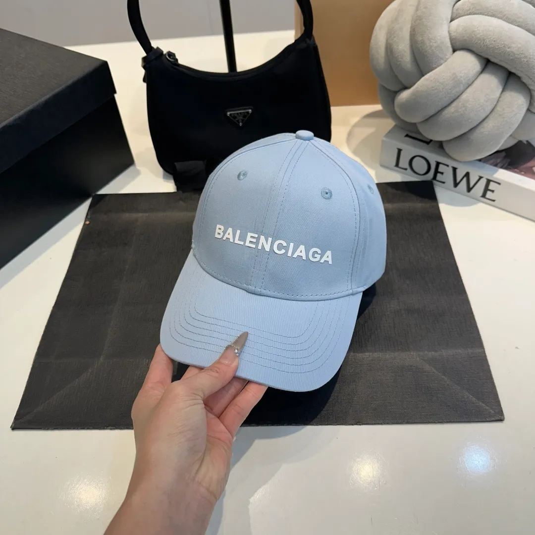 P56 BALENCIAGA Balenciaga's new embroidered logo baseball cap, cool colors, different styles for men and women, the first batch will be shipped first! A must-buy for Paris fans!
