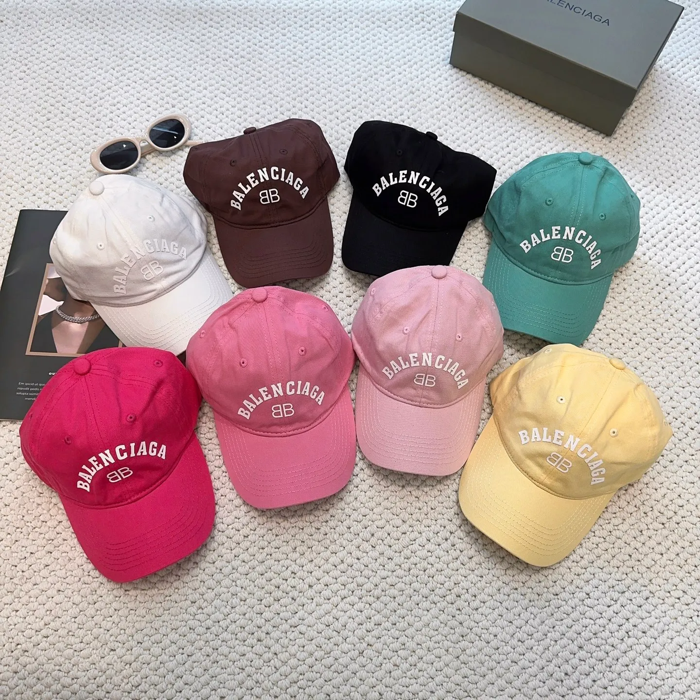 P56 BALENCIAGA🆕Spring style new personalized baseball cap, high quality and excellent breathability, suitable for all seasons, high-looking fashion item! Same style for men and women