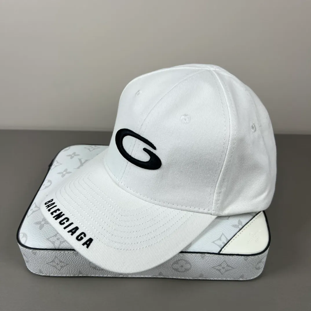P46 Balenclaga official website new product Balenciaga new baseball cap ready for delivery in seconds🧢Simple, fashionable, super invincible and beautiful hat! Couple style! The advantages of the original product compared to other hats,