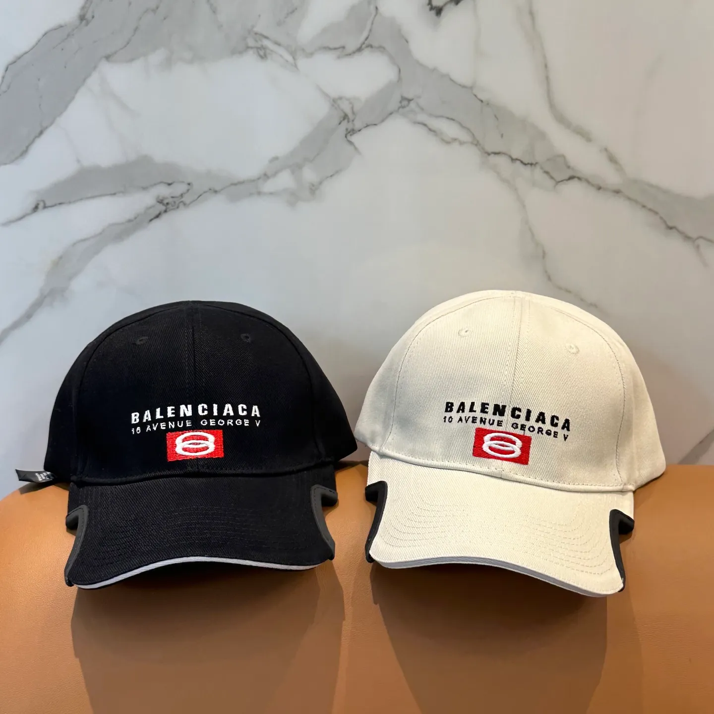 P76 BALENCIAGA new logo baseball cap, cool colors, different styles for men and women, the first batch will be shipped first! A must-buy for Paris fans!