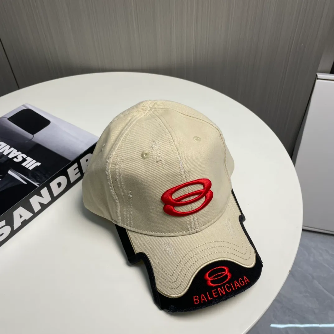 P90 BALENCIAGA Balenciaga's new embroidered logo baseball cap, cool colors, different styles for men and women, the first batch will be shipped first! A must-buy for Paris fans!