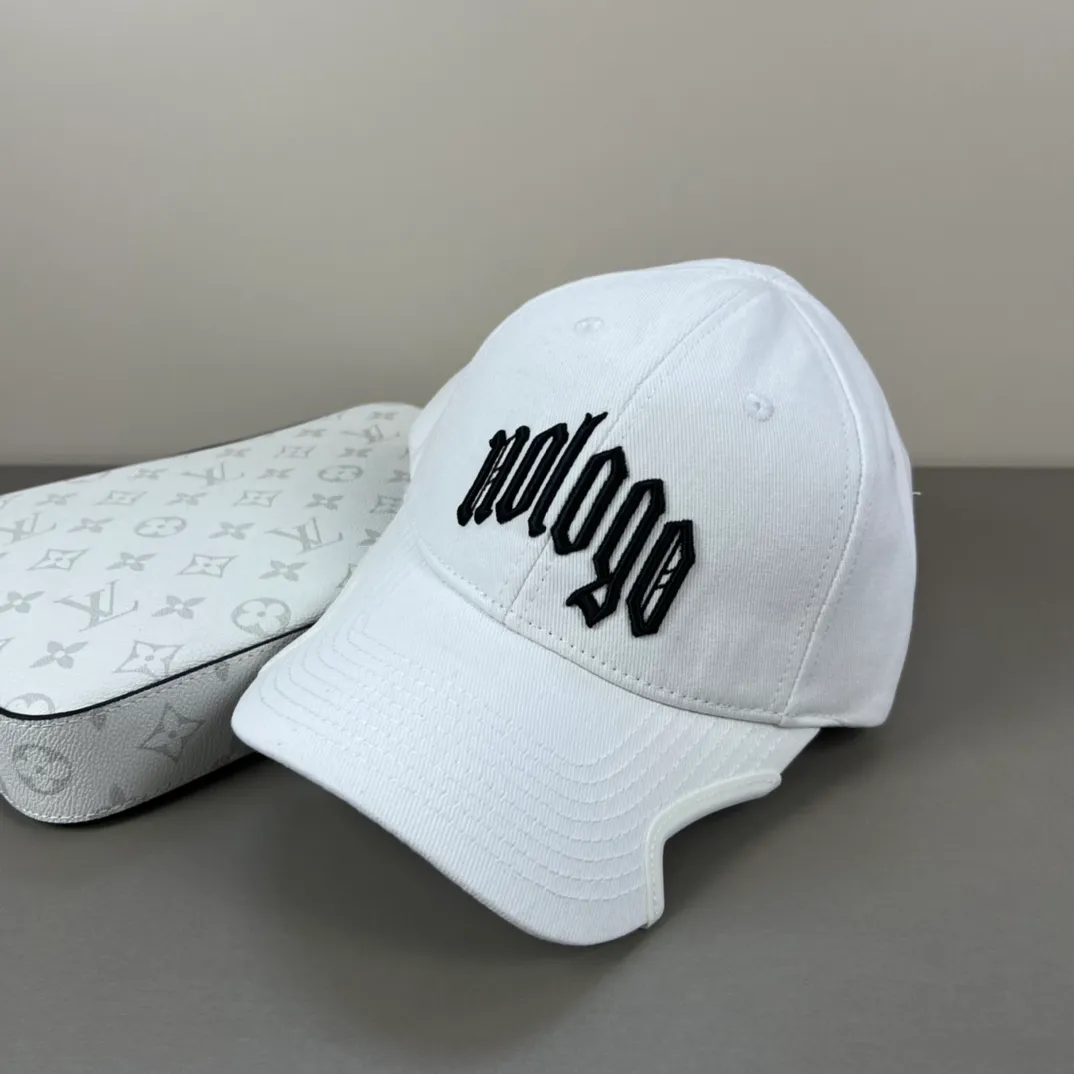 60💰BALENCIAGA Balenciaga’s new logo baseball cap, cool colors, different styles for men and women, the first batch will be shipped first! A must-buy for Paris fans!