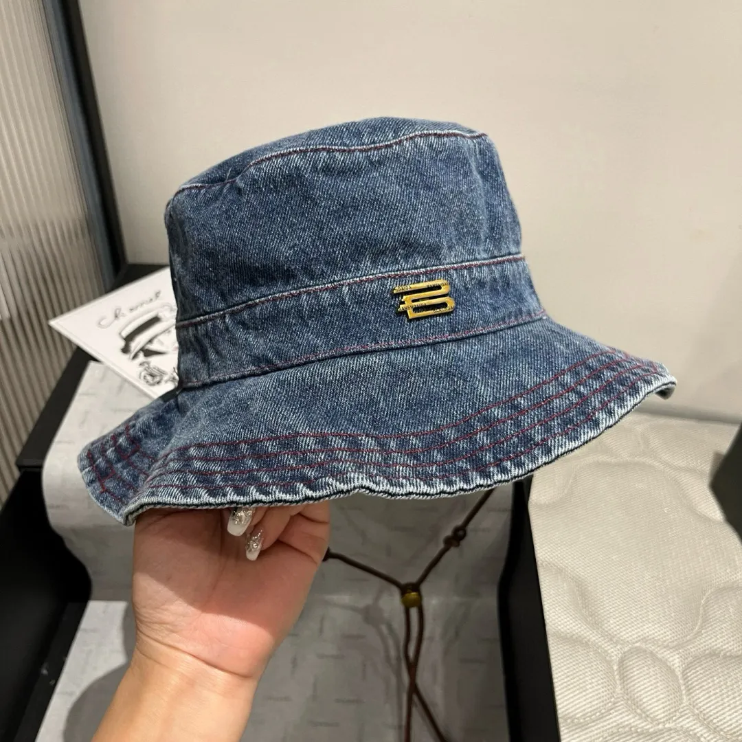 💰110¥ Balenciaga denim bucket hat, head circumference 57cm