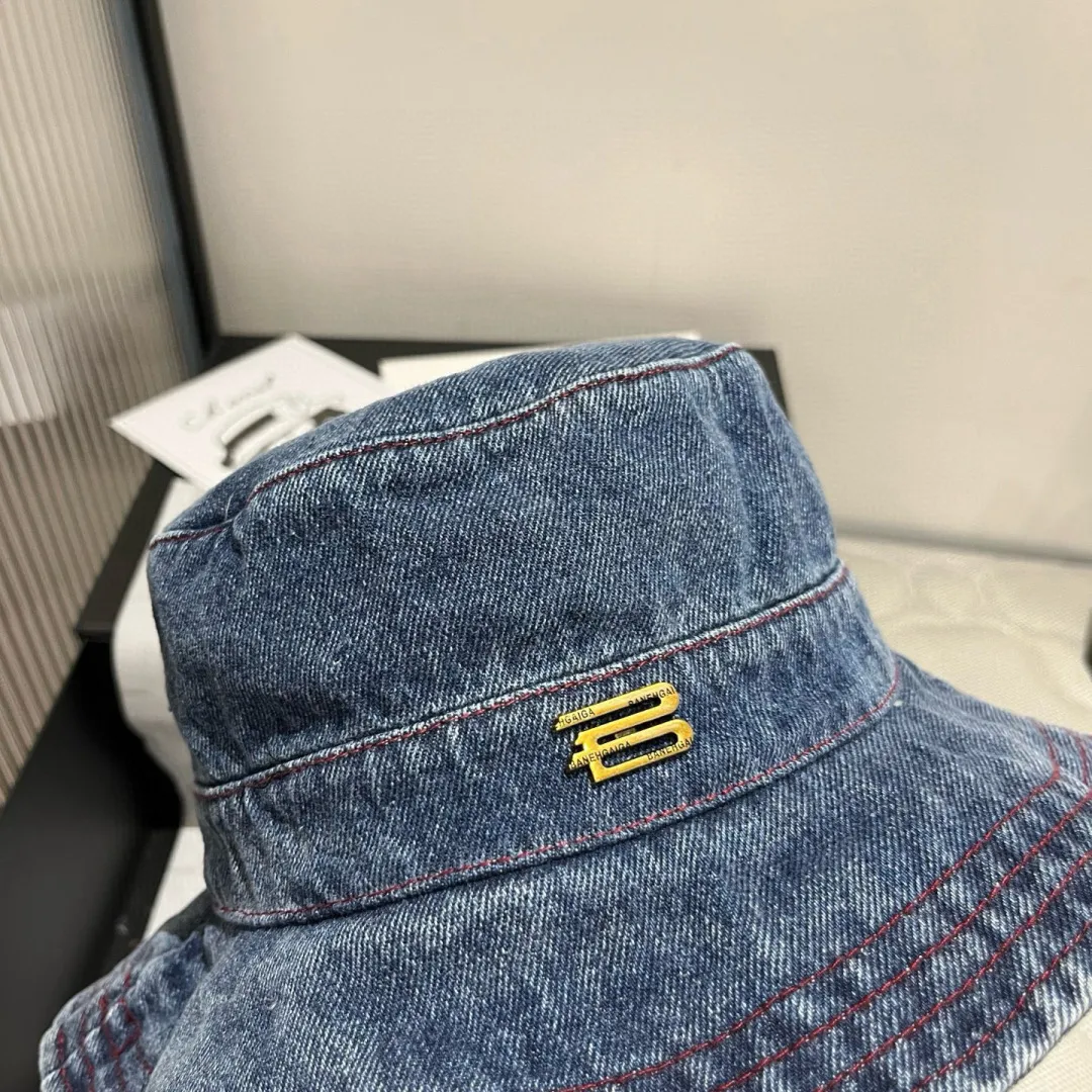 💰110¥ Balenciaga denim bucket hat, head circumference 57cm