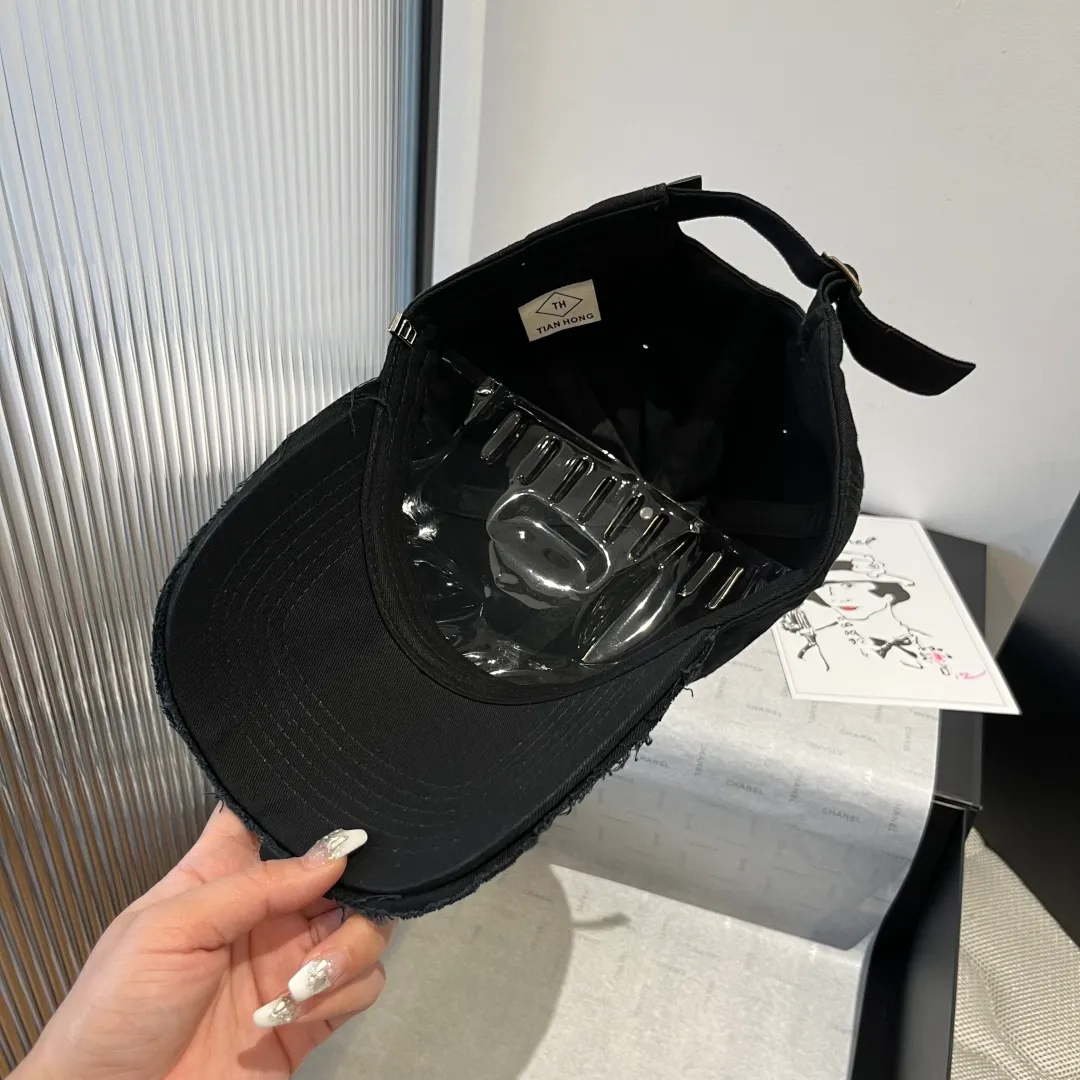 💰70¥ Balenciaga new peaked cap, head circumference 57cm