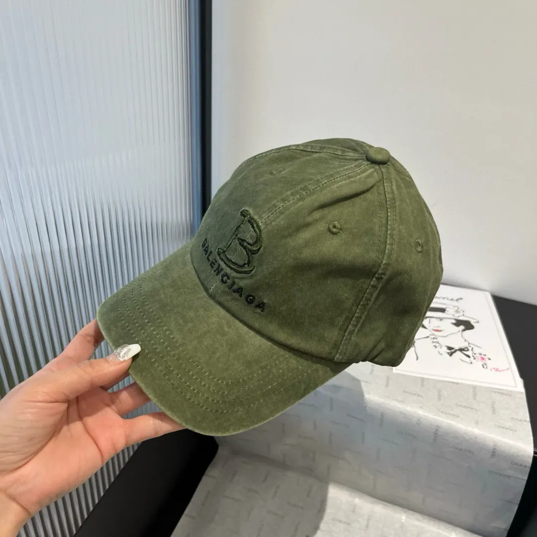 💰60¥ Balenciaga new baseball cap, head circumference 57cm