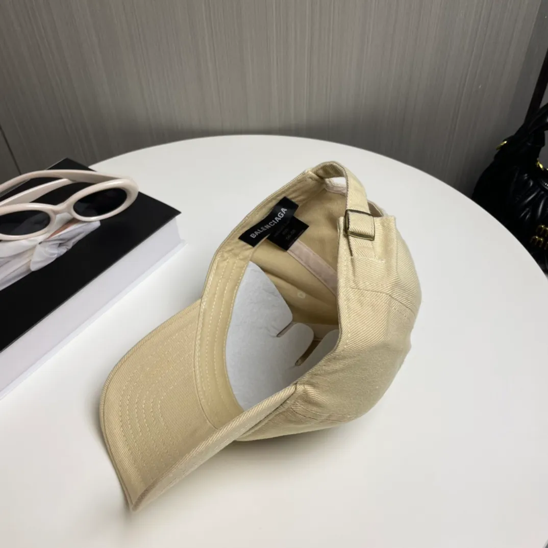 P70 BALENCIAGA new baseball cap, cool colors, different styles for men and women, the first batch will be shipped first! A must-buy for Paris fans!