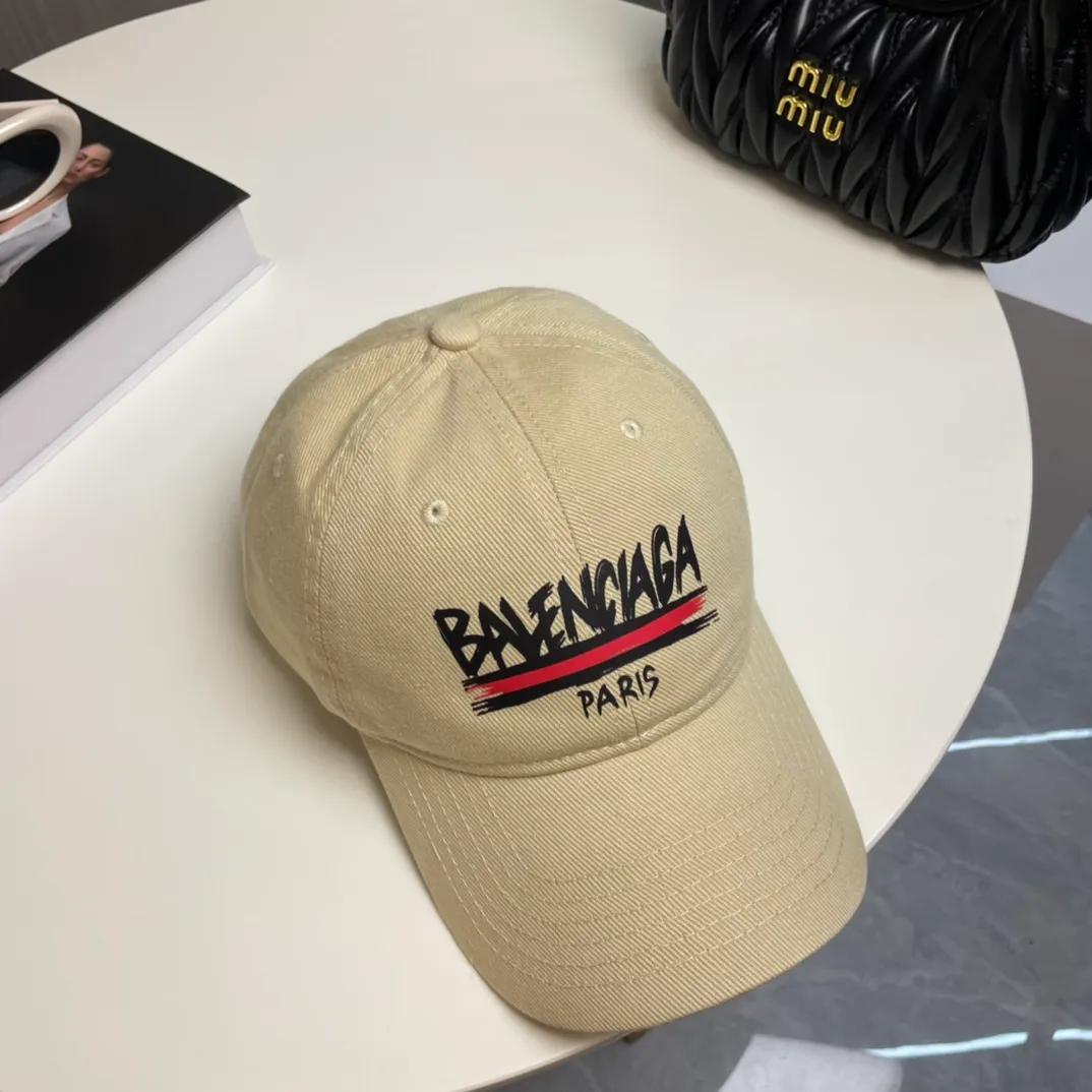 P70 BALENCIAGA new baseball cap, cool colors, different styles for men and women, the first batch will be shipped first! A must-buy for Paris fans!