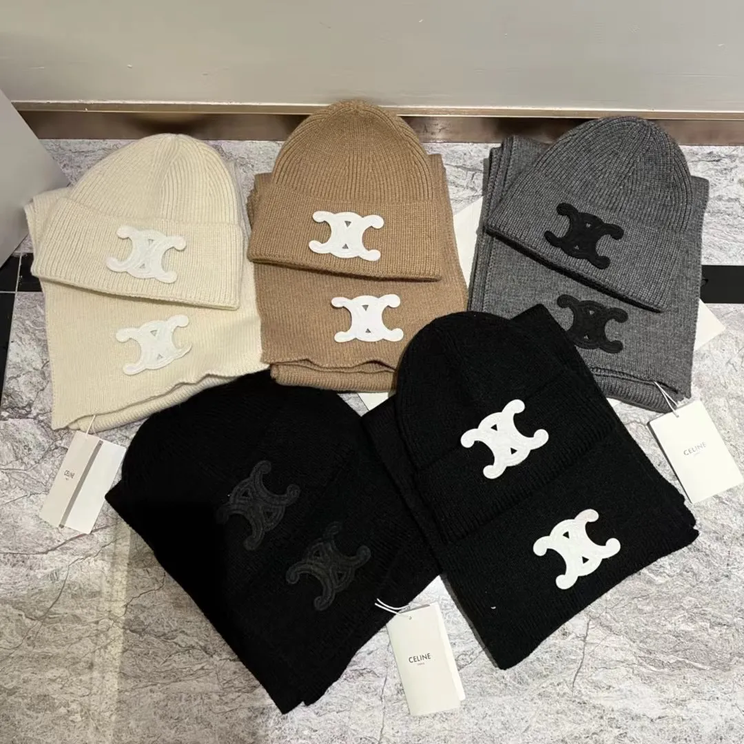 Celine cashmere knitted hat + scarf🧣