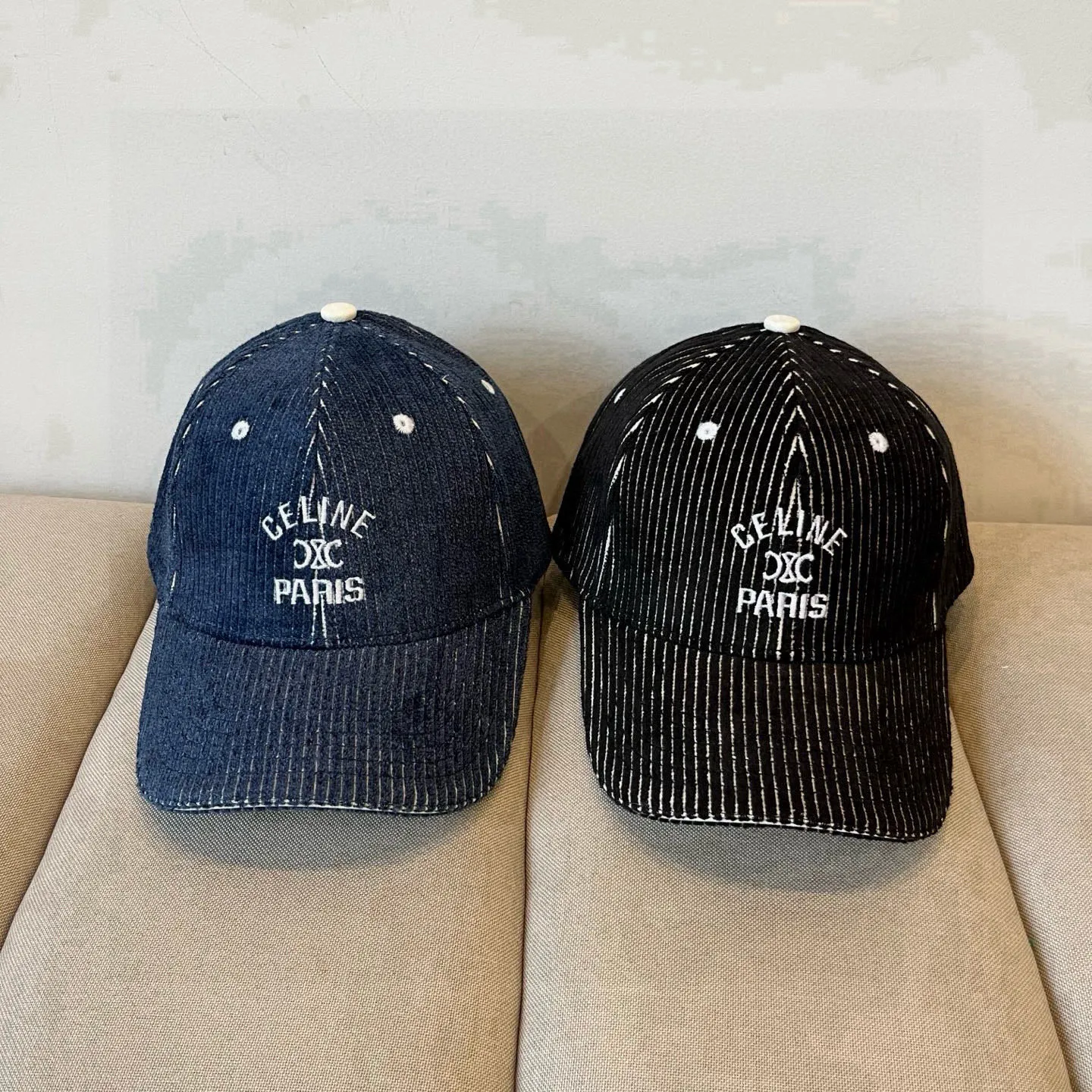 P60 [CELINE Celine] New classic casual and trendy baseball cap🧢Japanese and Korean style, looks great with any combination! A must-have when traveling