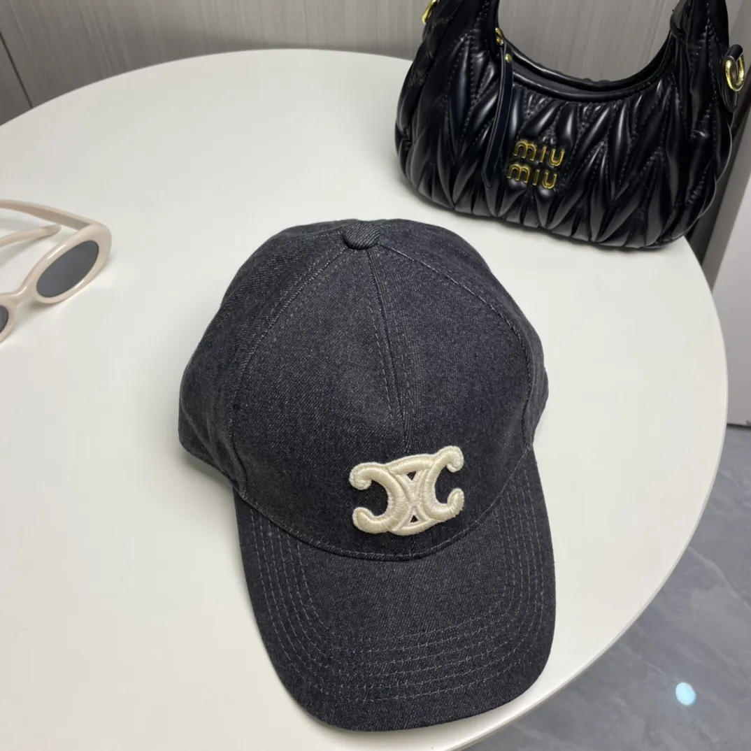 P66 comes with dust bag, CELINE high-quality new washed denim baseball cap, the best quality, casual and elegant, simple and fashionable, you can compare it yourself