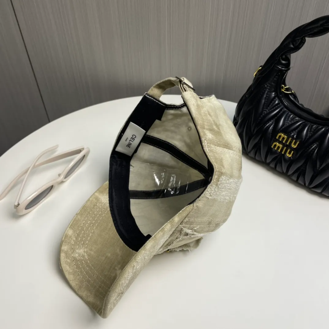 P66💛CELINE 25 Spring Washed Baseball Cap🧢 🔥New Baseball Cap🧢, a must-have when going out, very easy to match, high quality, complete internal standards, hurry up and get it!