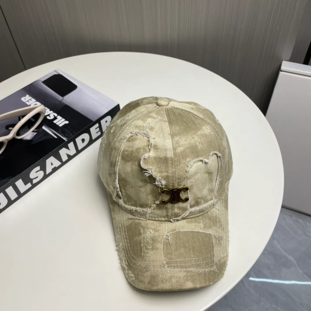P66💛CELINE 25 Spring Washed Baseball Cap🧢 🔥New Baseball Cap🧢, a must-have when going out, very easy to match, high quality, complete internal standards, hurry up and get it!