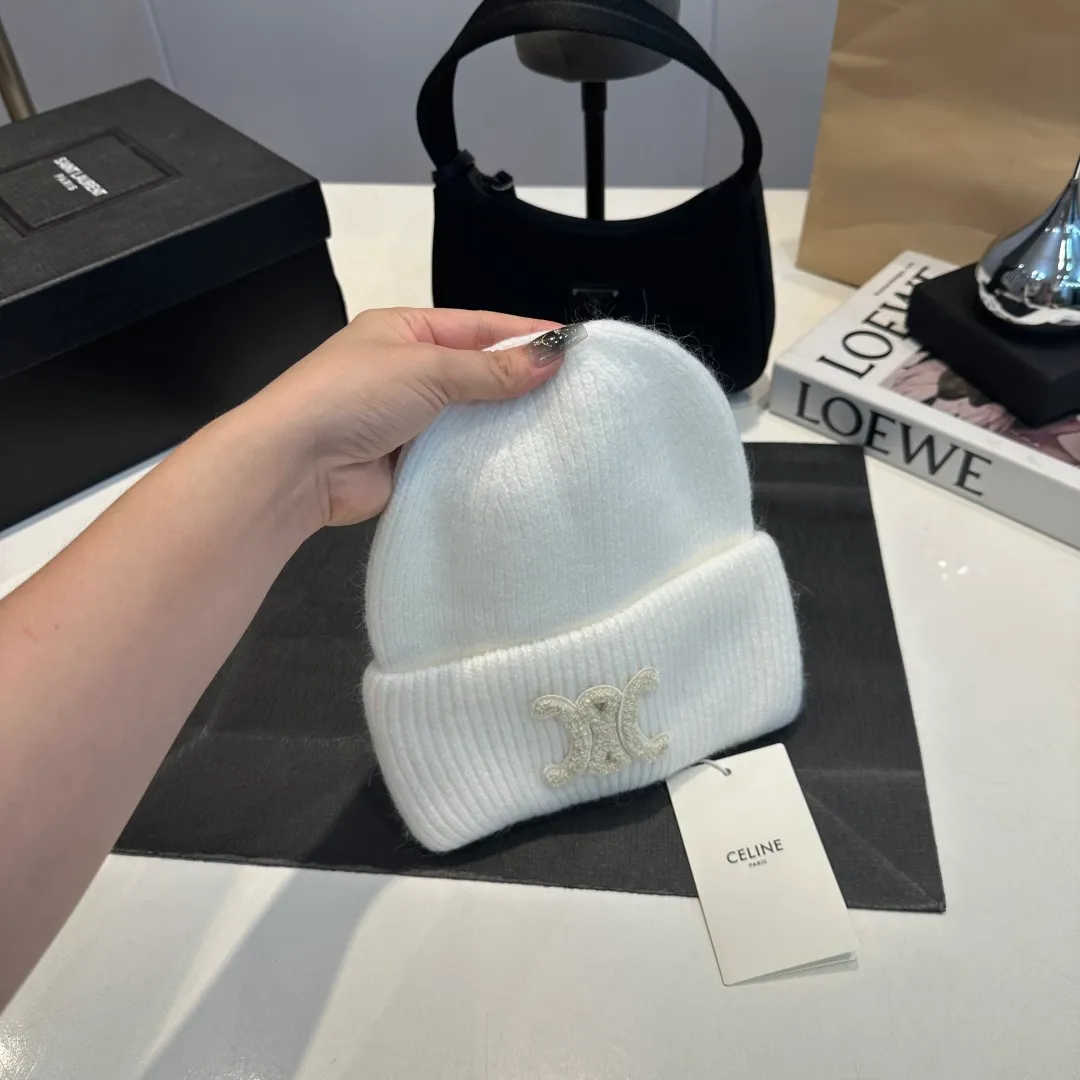 P54 Celine rabbit fur beanie