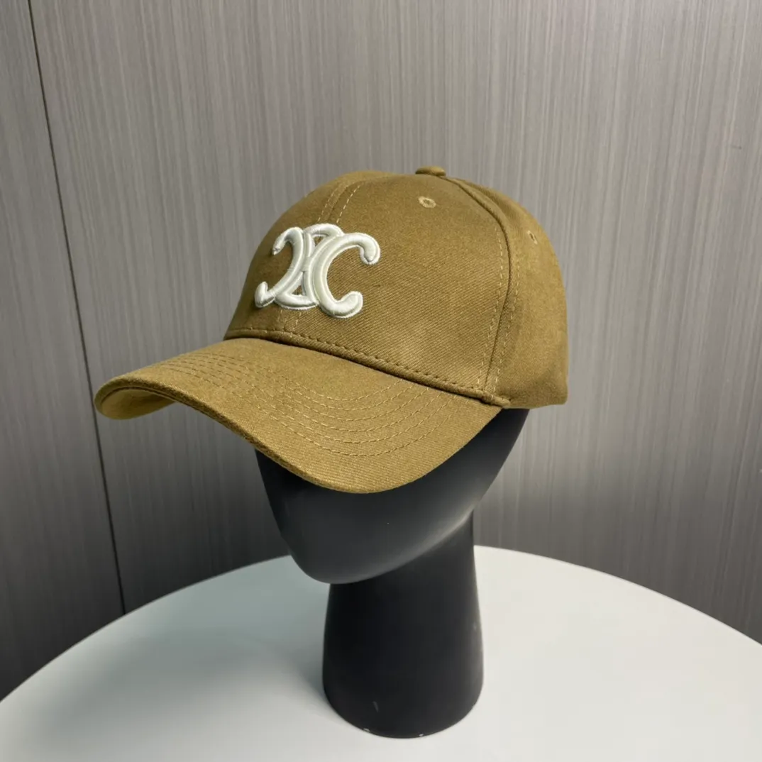 P66 💛 Comes with dust bag [CELINE Celine] new simple baseball cap, new shipment, big brand style is super easy to match, hurry up and get it!