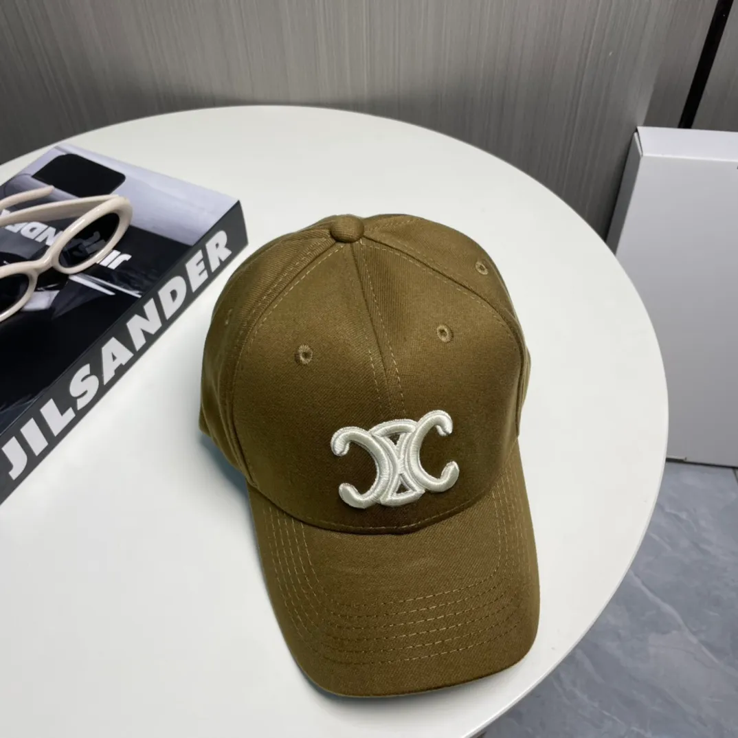 P66 💛 Comes with dust bag [CELINE Celine] new simple baseball cap, new shipment, big brand style is super easy to match, hurry up and get it!