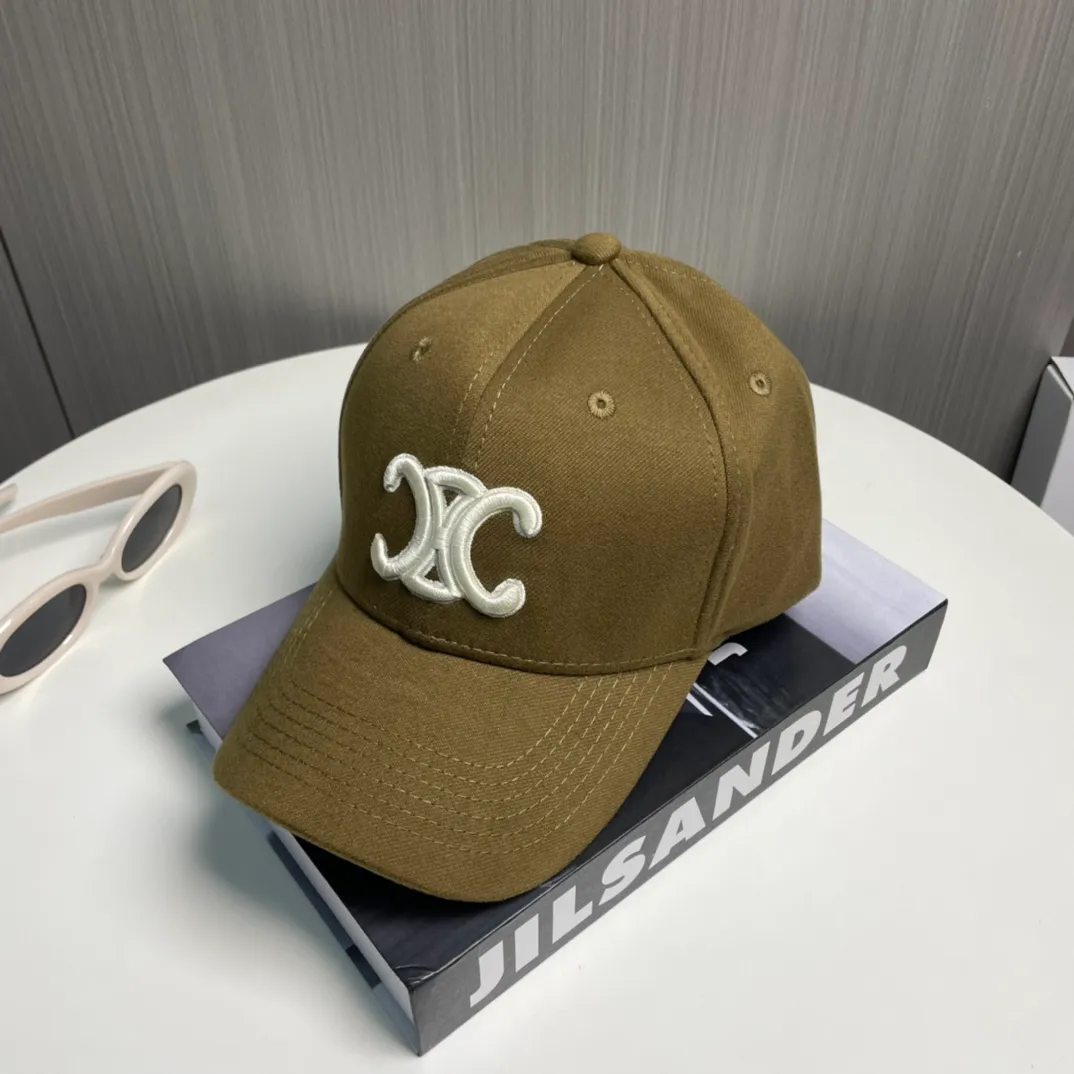 P66 💛 Comes with dust bag [CELINE Celine] new simple baseball cap, new shipment, big brand style is super easy to match, hurry up and get it!