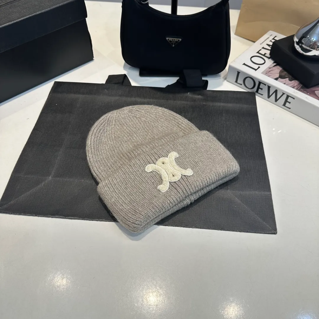 P54 Celine rabbit fur beanie