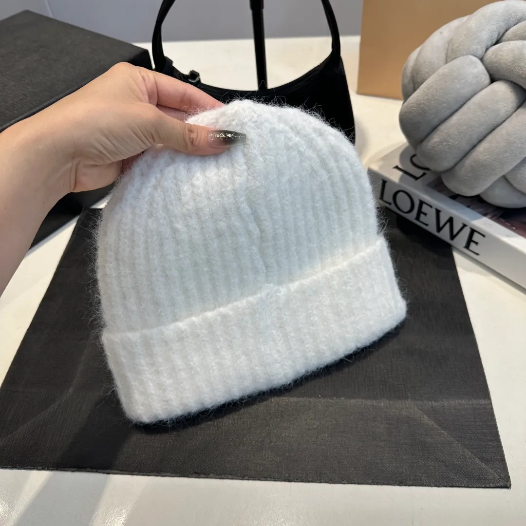 P70 Celine new autumn and winter wool hat, running size, head circumference 57cm