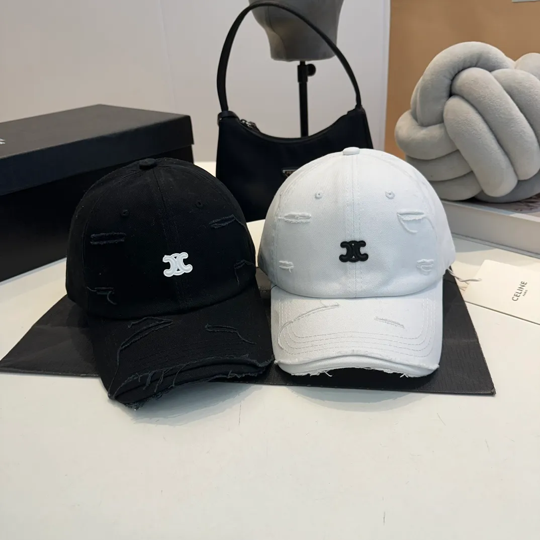 P60 CELINE 2024 spring and summer denim baseball cap 🧢, a must-have and easy to match when going out, get it now!