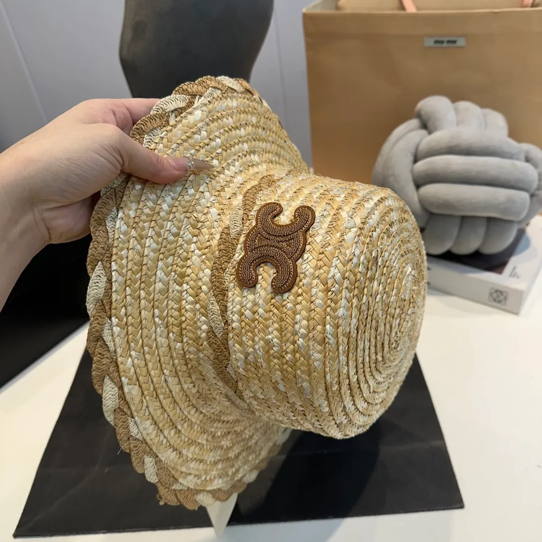 P130 Celine new straw hat, made of papyrus, foldable head circumference 57cm