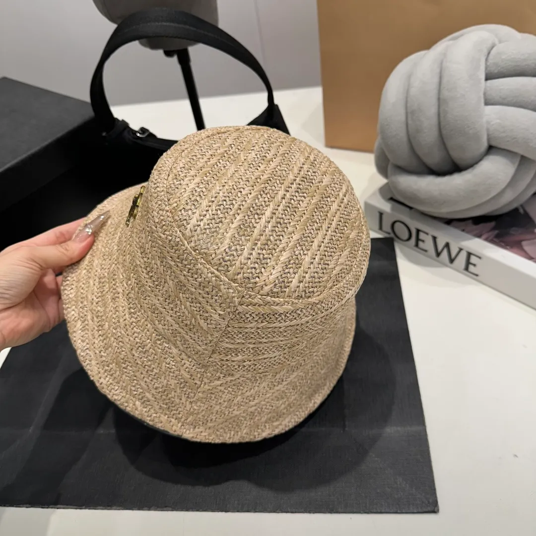 P60 Celine new straw hat, head circumference 57cm