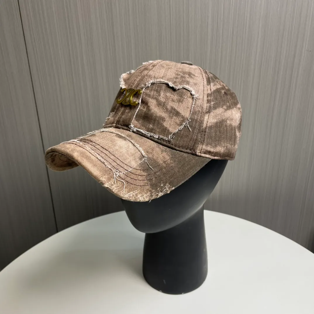 P66💛CELINE 25 Spring Washed Baseball Cap🧢 🔥New Baseball Cap🧢, a must-have when going out, very easy to match, high quality, complete internal standards, hurry up and get it!