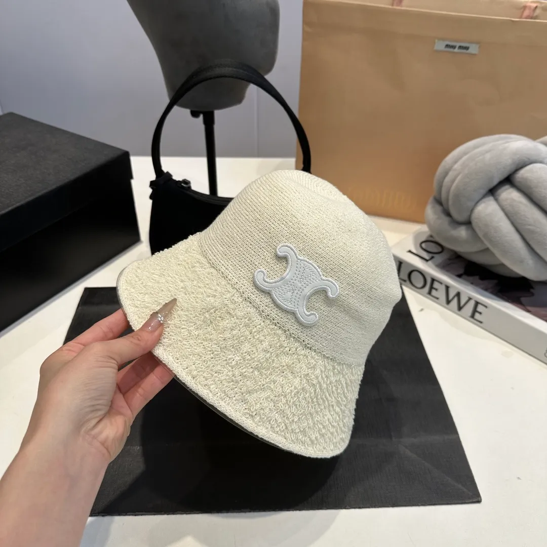 P70 Celine spring and summer style fisherman hat with hook, simple and elegant, head circumference 57cm