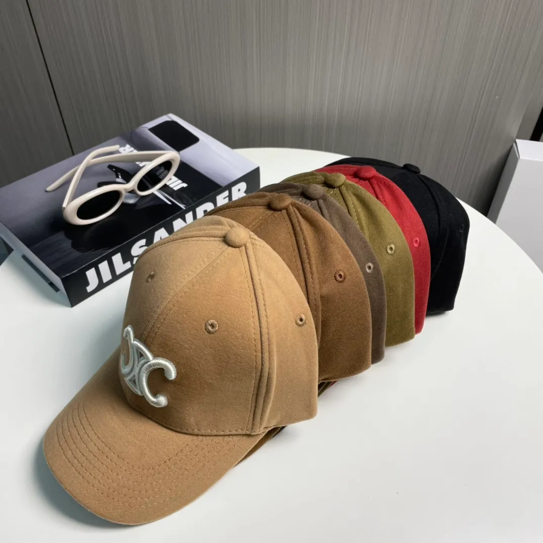 P66 💛 Comes with dust bag [CELINE Celine] new simple baseball cap, new shipment, big brand style is super easy to match, hurry up and get it!