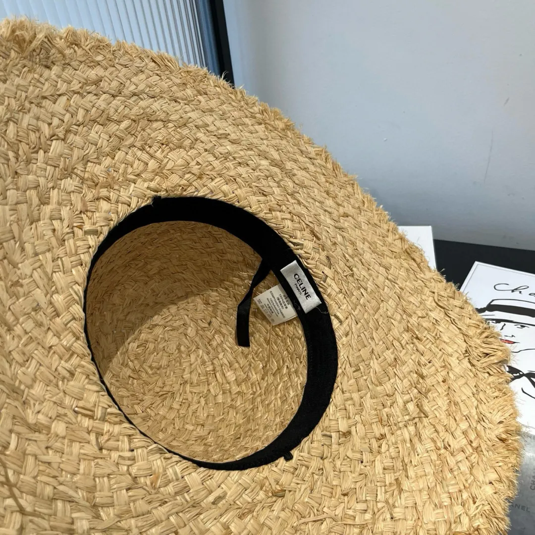 150¥ Celine Raffia straw hat, a must-have for travel, head circumference 57cm