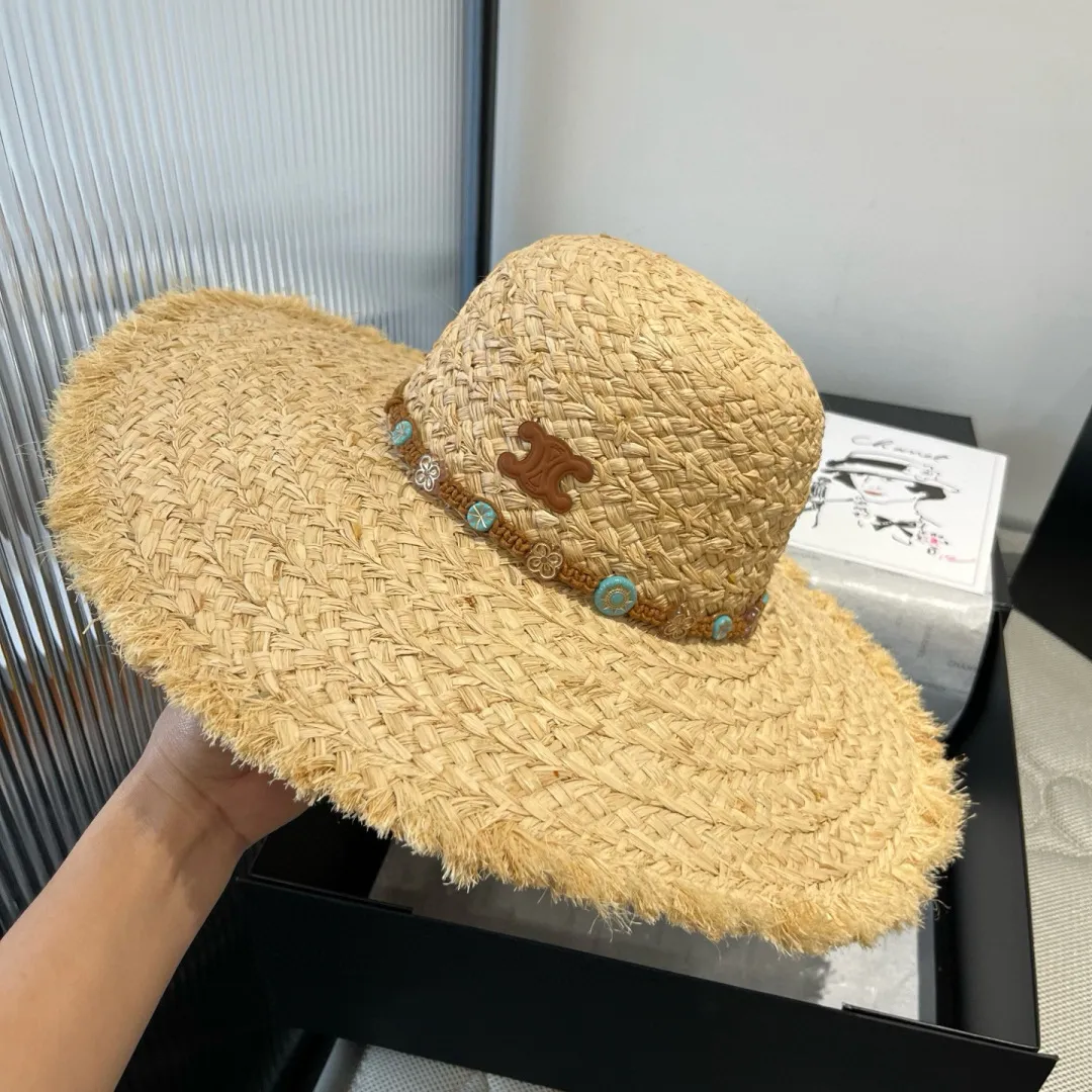 170¥ Celine Raffia straw hat, a must-have for travel, head circumference 57cm