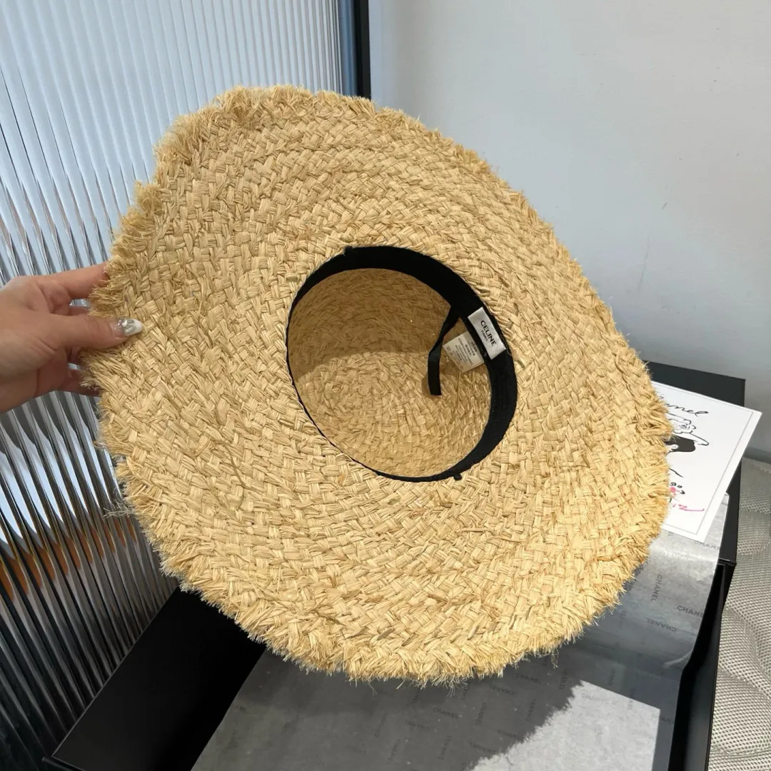 150¥ Celine Raffia straw hat, a must-have for travel, head circumference 57cm