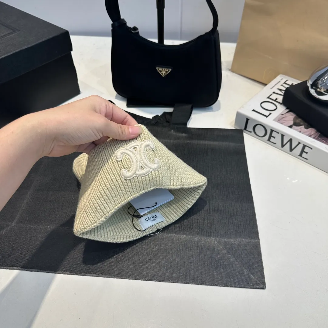 P60 Celine Celine 2025 autumn and winter new wool hat, knitted hat for men and women