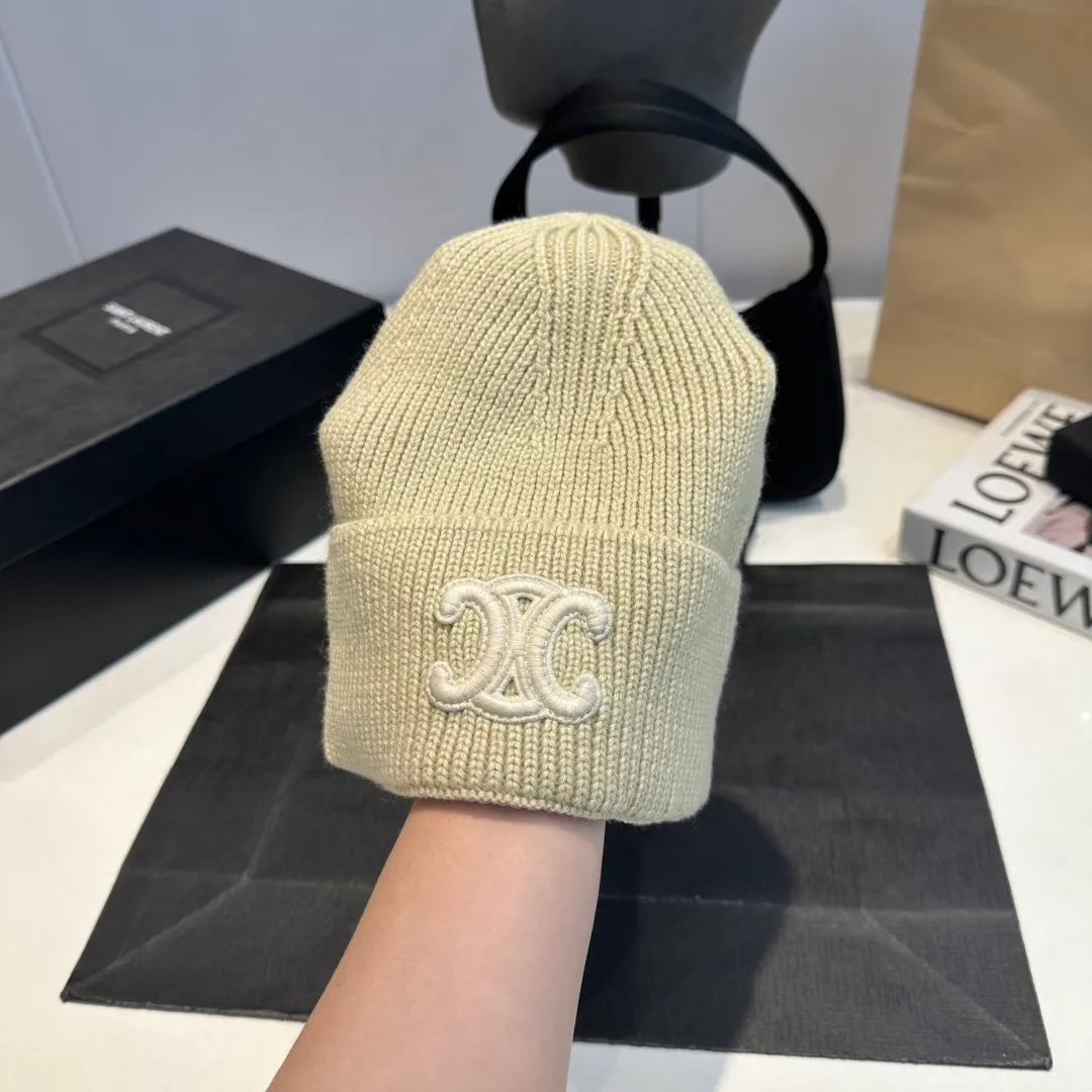 P60 Celine Celine 2025 autumn and winter new wool hat, knitted hat for men and women