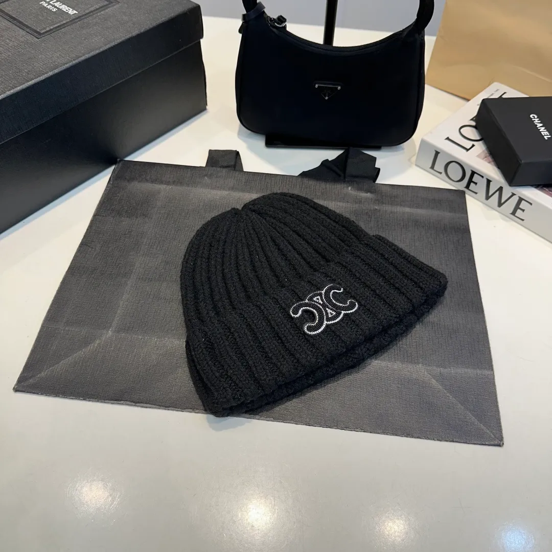 P50 Celine new knitted beanie