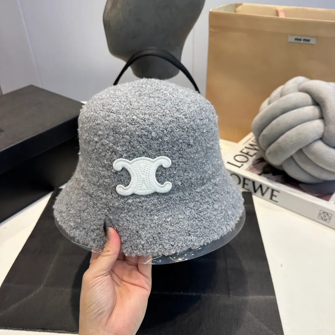 P60 Celine Celine* customized version of Arc de Triomphe lamb wool basin hat women's bucket hat 2025 hot new style autumn and winter hat fisherman hat winter style